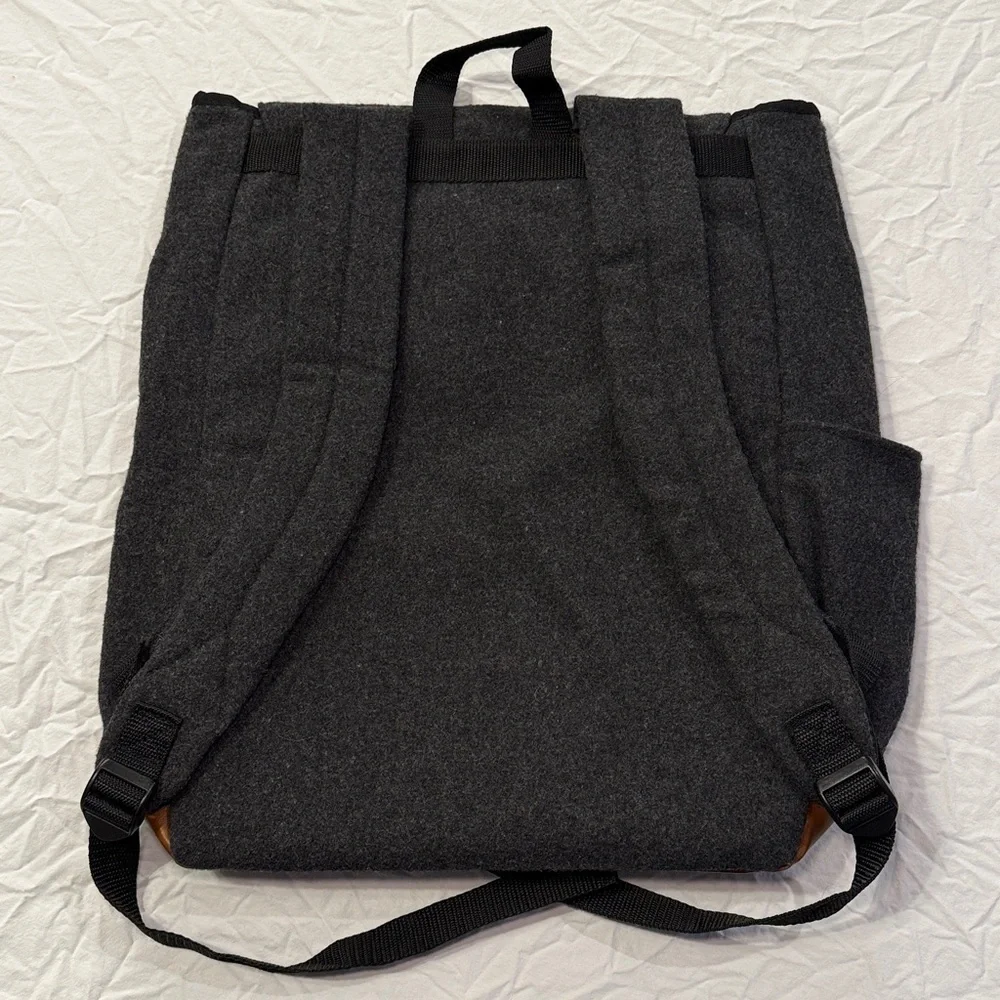Life Church Craig GroeschelField & Co Campster Satchel Laptop Backpack NWOT - Picture 2 of 12